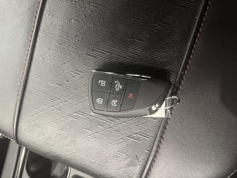 Used 2023 GMC Sierra 1500 AT4X image 30