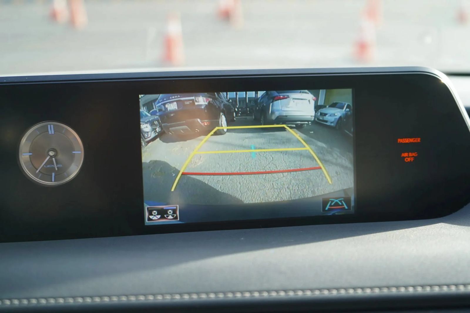 Used 2019 Lexus UX 200 FWD image 25