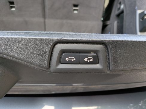 Used 2020 BMW X7 xDrive40i w/ Premium Package image 46