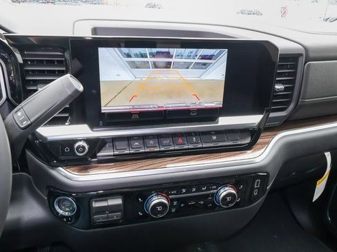 New 2026 GMC Sierra 1500 Elevation AWD/4WD image 17