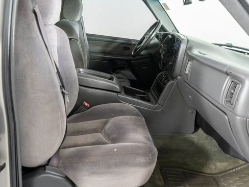 Used 2003 GMC Sierra 1500 SLE image 8