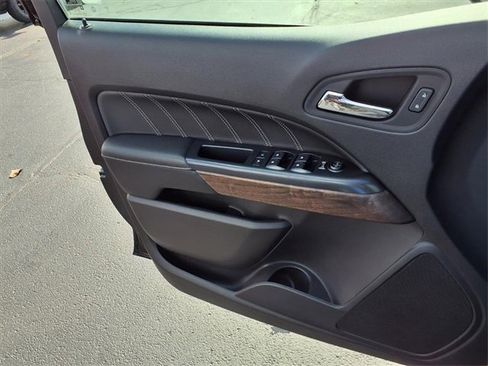 Used 2021 GMC Canyon Denali image 22