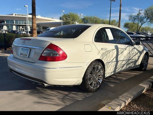 Used 2009 Mercedes-Benz E 350 Sedan image 4