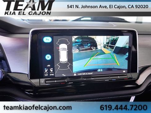 Used 2024 Volkswagen Atlas Cross Sport SE FWD image 26