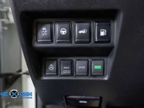 Used 2019 Nissan Rogue SL w/ Premium Package AWD/4WD image 13