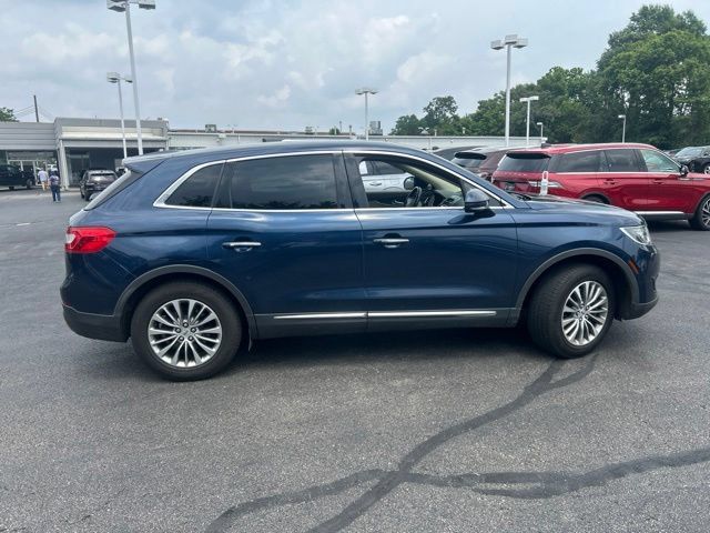 Used 2017 Lincoln MKX Select w/ Select Plus Package FWD image 7