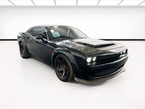 Used 2019 Dodge Challenger SRT Hellcat Redeye image 3