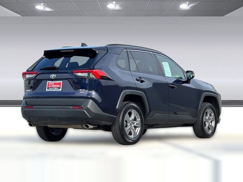 Used 2025 Toyota RAV4 XLE w/ Convenience Package image 3