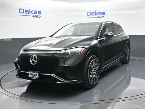 Used 2023 Mercedes-Benz EQS 580 4MATIC SUV image 4