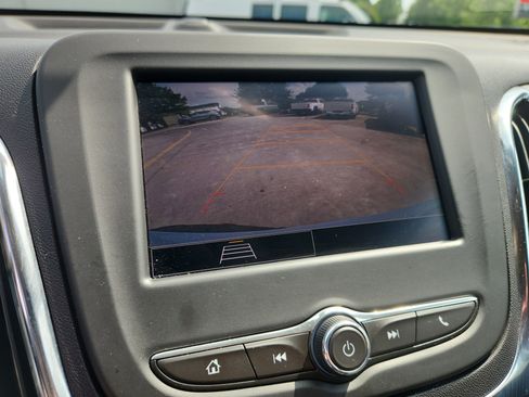 Used 2024 Chevrolet Equinox LT image 34