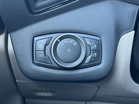 Used 2017 Ford Escape Titanium image 36