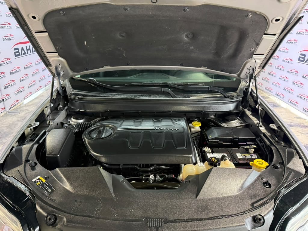 Used 2020 Jeep Cherokee Trailhawk AWD/4WD image 58