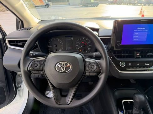 Used 2025 Toyota Corolla LE w/ LE Premium Package image 14