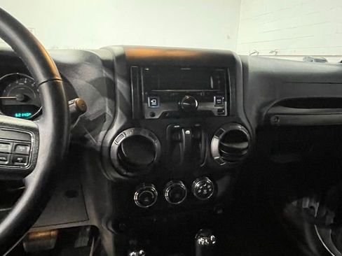 Used 2015 Jeep Wrangler Sport w/ Quick Order Package 24S image 20