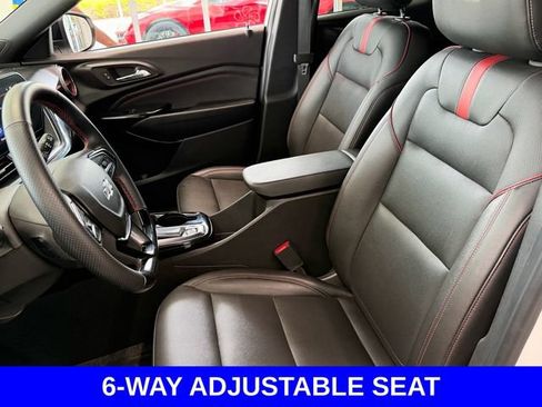 Certified 2025 Chevrolet Trax RS w/ Driver Confidence Package FWD image 5