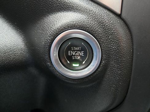 Used 2022 Chevrolet Silverado 2500 LTZ image 37