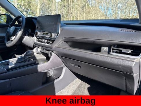 Used 2024 Toyota Grand Highlander XLE image 28