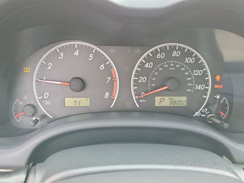 Used 2013 Toyota Corolla LE FWD image 3