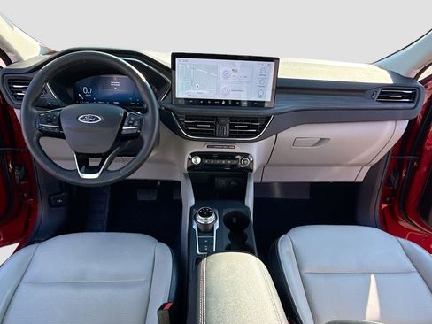 Certified 2023 Ford Escape Platinum image 3