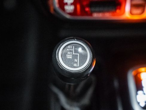 Used 2023 Jeep Wrangler Unlimited Rubicon 392 image 33