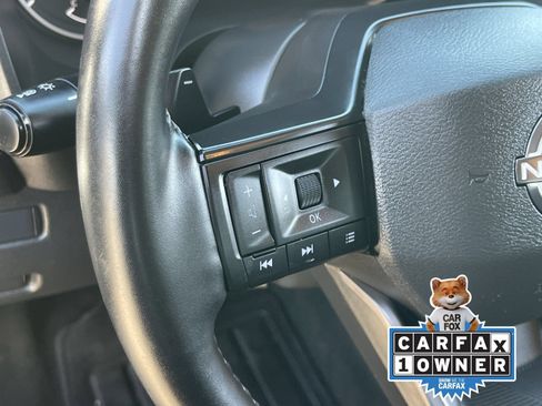 Certified 2025 Nissan Rogue SV FWD image 24