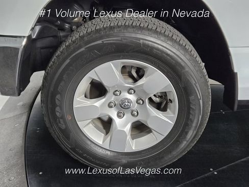 Used 2022 RAM 1500 Big Horn AWD/4WD image 12