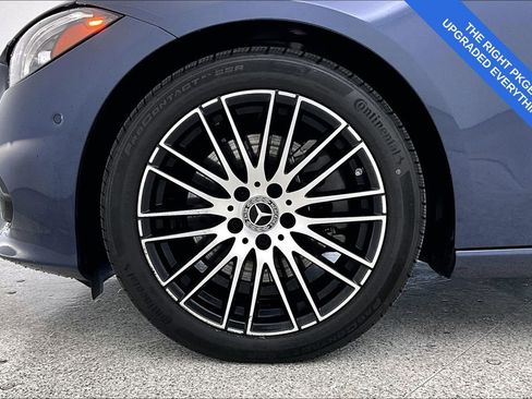 Used 2025 Mercedes-Benz C 300 4MATIC Sedan w/ Exclusive Trim Package image 12