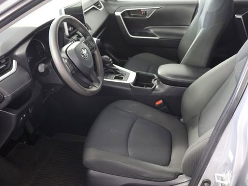 Used 2024 Toyota RAV4 LE AWD/4WD image 17