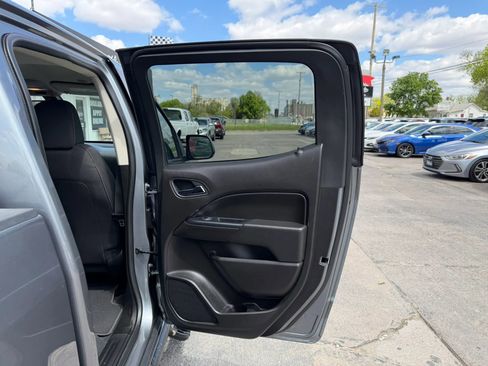 Used 2021 Chevrolet Colorado LT w/ LT Convenience Package AWD/4WD image 15