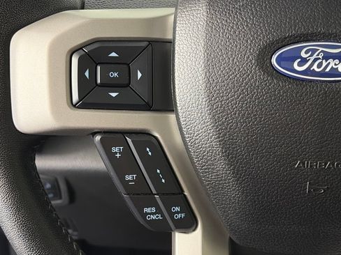 Used 2021 Ford F250 Lariat w/ Lariat Ultimate Package AWD/4WD image 17