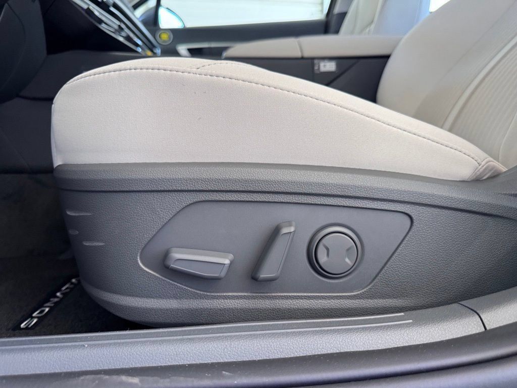 New 2026 Hyundai Sonata SEL FWD image 7