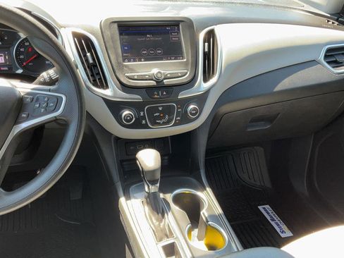 Certified 2022 Chevrolet Equinox LT FWD image 16