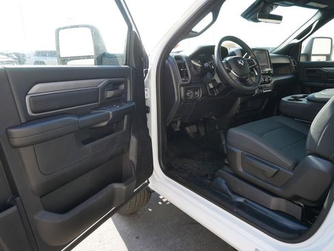 New 2026 RAM 3500 Tradesman w/ Chrome Appearance Group A AWD/4WD image 4