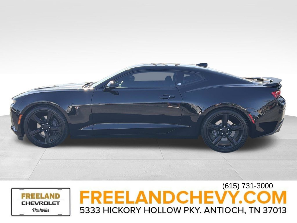 Used 2018 Chevrolet Camaro SS RWD image 6