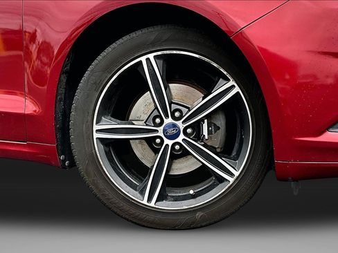Used 2014 Ford Fusion SE w/ Equipment Group 202A FWD image 9