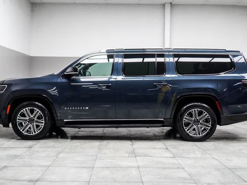 Used 2023 Jeep Wagoneer L Series II AWD/4WD image 8