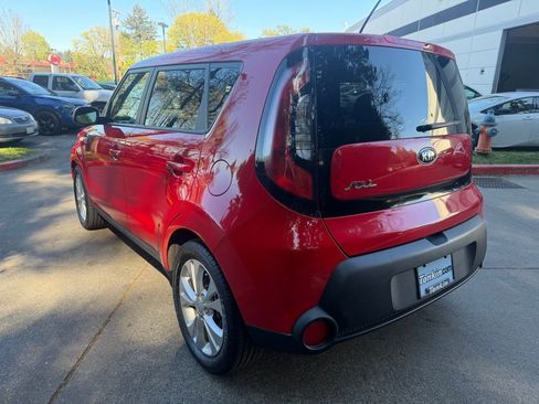 Used 2015 Kia Soul + image 7