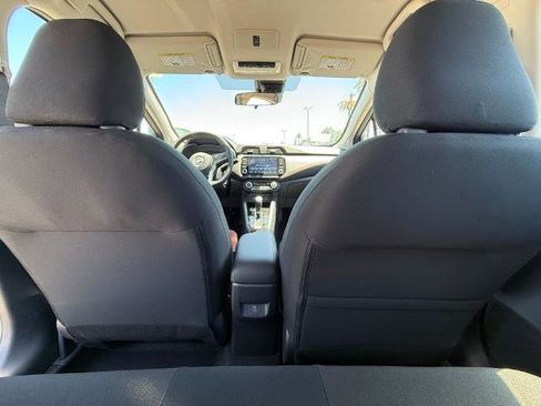 New 2025 Nissan Versa SR w/ Trunk Package image 13