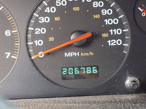Used 2001 Jeep Grand Cherokee Laredo RWD image 20