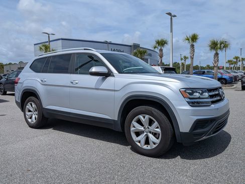 Used 2019 Volkswagen Atlas S image 2