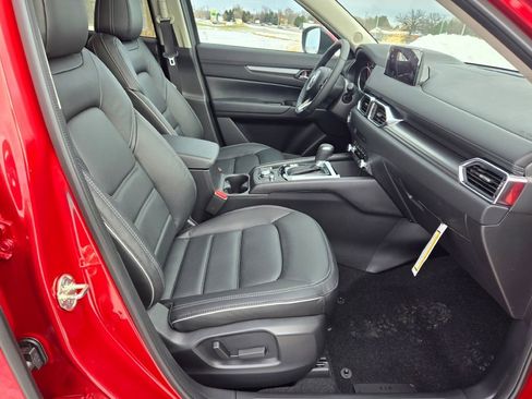 New 2025 MAZDA CX-5 AWD 2.5 S w/ Preferred Package image 4