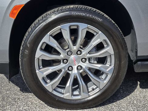 Certified 2023 GMC Yukon Denali AWD/4WD image 13