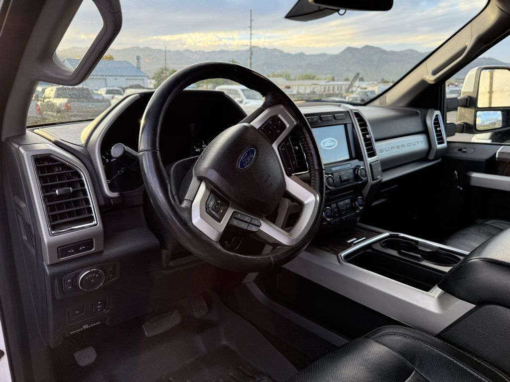 Used 2018 Ford F350 Lariat w/ Lariat Ultimate Package AWD/4WD image 14