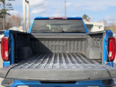 Used 2023 GMC Sierra 1500 AT4 image 6