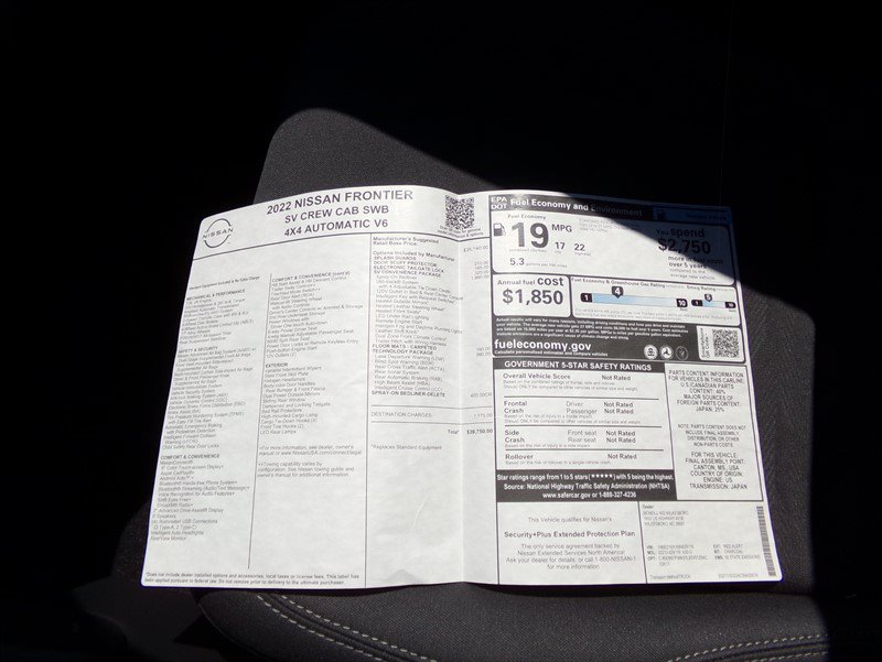 Used 2022 Nissan Frontier SV AWD/4WD image 36