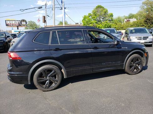 Used 2024 Volkswagen Tiguan SE R-Line AWD/4WD image 8
