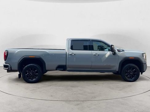 Used 2024 GMC Sierra 3500 AT4 w/ AT4 Premium Plus Package AWD/4WD image 4