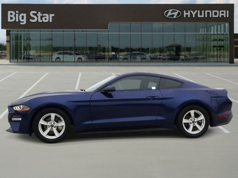 Used 2020 Ford Mustang Coupe RWD image 2