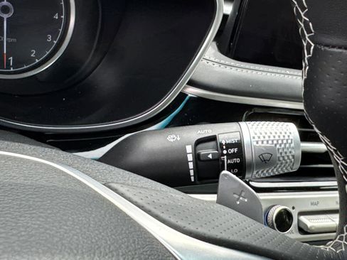 Used 2025 Genesis G70 2.5T w/ Sport Prestige Package image 20