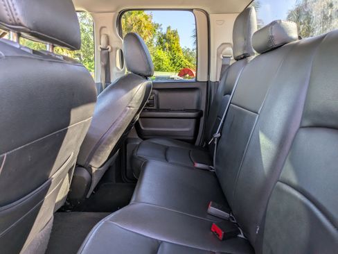 Used 2019 RAM 1500 Express w/ Express Value Package image 14